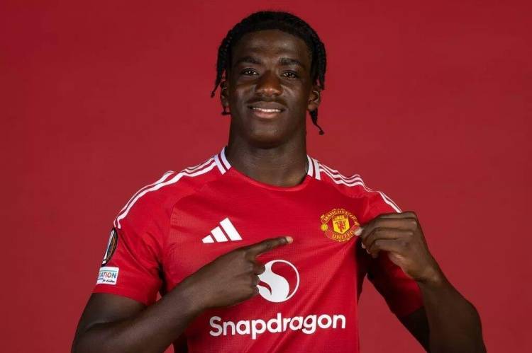 曼晚：17岁库孔基将与曼联签订职业合同，外界将他与格瓦比较